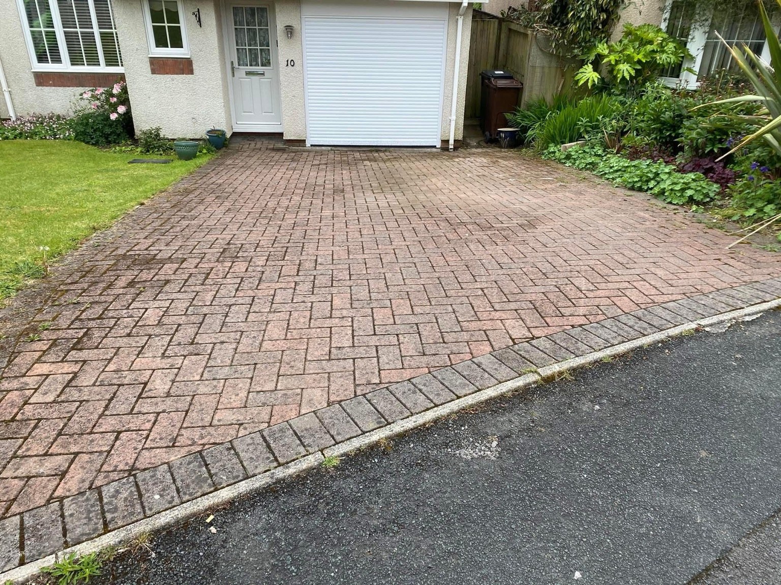 Paving before cleaning, original first photo of pair 3